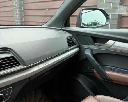 Черный Ауди Ку 5, объемом двигателя 2 л и пробегом 99 тыс. км за 19000 $, фото 6 на Automoto.ua