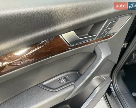 Черный Ауди Ку 5, объемом двигателя 1.98 л и пробегом 133 тыс. км за 22999 $, фото 28 на Automoto.ua