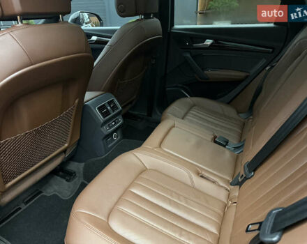 Черный Ауди Ку 5, объемом двигателя 1.98 л и пробегом 69 тыс. км за 30000 $, фото 9 на Automoto.ua