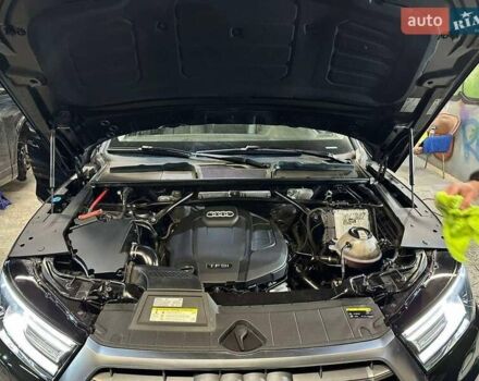 Черный Ауди Ку 5, объемом двигателя 2 л и пробегом 205 тыс. км за 25000 $, фото 3 на Automoto.ua