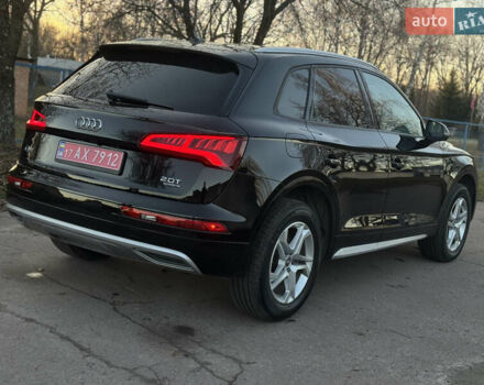 Чорний Ауді Ку 5, об'ємом двигуна 2 л та пробігом 88 тис. км за 22750 $, фото 33 на Automoto.ua