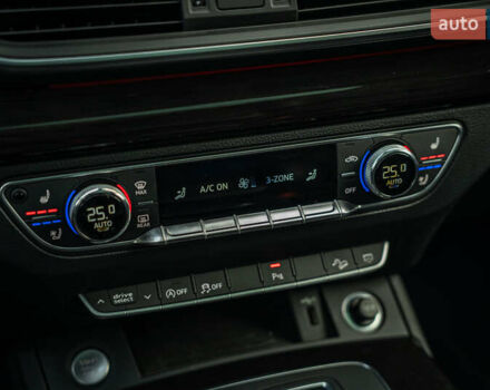 Черный Ауди Ку 5, объемом двигателя 1.98 л и пробегом 87 тыс. км за 28800 $, фото 29 на Automoto.ua