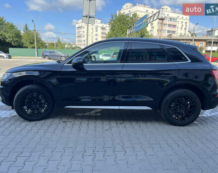 Черный Ауди Ку 5, объемом двигателя 1.98 л и пробегом 134 тыс. км за 23000 $, фото 5 на Automoto.ua