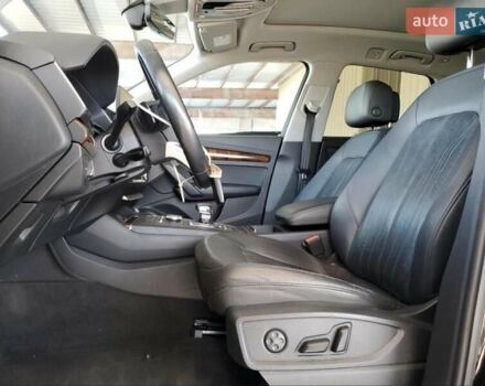 Черный Ауди Ку 5, объемом двигателя 1.98 л и пробегом 173 тыс. км за 14900 $, фото 6 на Automoto.ua