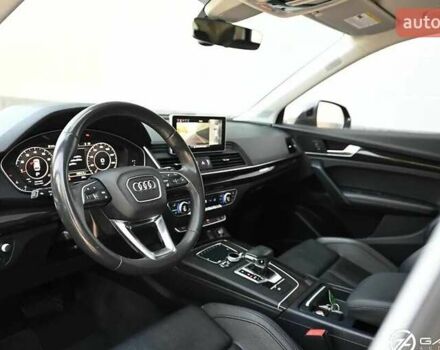 Черный Ауди Ку 5, объемом двигателя 1.98 л и пробегом 142 тыс. км за 19000 $, фото 5 на Automoto.ua