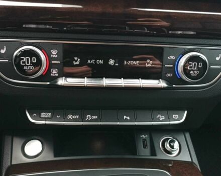 Черный Ауди Ку 5, объемом двигателя 2 л и пробегом 86 тыс. км за 16000 $, фото 17 на Automoto.ua