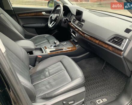 Черный Ауди Ку 5, объемом двигателя 1.98 л и пробегом 141 тыс. км за 22500 $, фото 22 на Automoto.ua