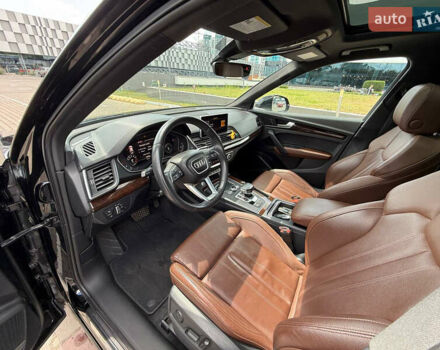 Черный Ауди Ку 5, объемом двигателя 1.98 л и пробегом 93 тыс. км за 27800 $, фото 8 на Automoto.ua