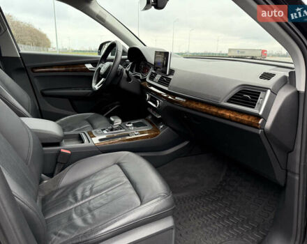 Черный Ауди Ку 5, объемом двигателя 1.98 л и пробегом 103 тыс. км за 27700 $, фото 12 на Automoto.ua