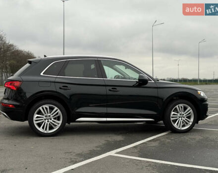 Черный Ауди Ку 5, объемом двигателя 1.98 л и пробегом 103 тыс. км за 27700 $, фото 4 на Automoto.ua