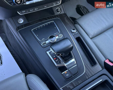 Черный Ауди Ку 5, объемом двигателя 2 л и пробегом 173 тыс. км за 23990 $, фото 27 на Automoto.ua