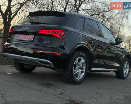 Чорний Ауді Ку 5, об'ємом двигуна 2 л та пробігом 88 тис. км за 22750 $, фото 39 на Automoto.ua