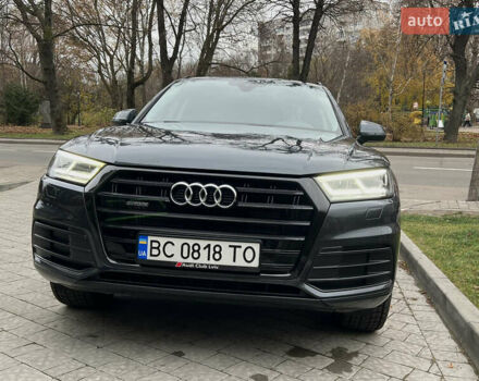 Черный Ауди Ку 5, объемом двигателя 1.98 л и пробегом 53 тыс. км за 32000 $, фото 1 на Automoto.ua