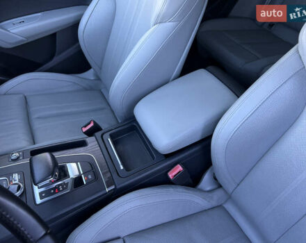 Черный Ауди Ку 5, объемом двигателя 2 л и пробегом 173 тыс. км за 23990 $, фото 28 на Automoto.ua