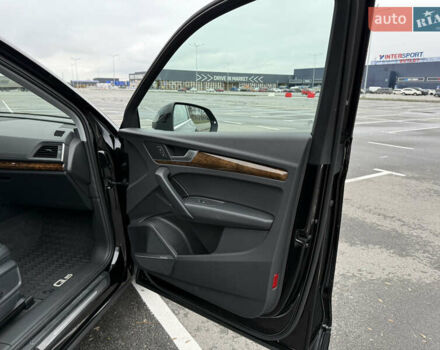 Черный Ауди Ку 5, объемом двигателя 1.98 л и пробегом 103 тыс. км за 27700 $, фото 21 на Automoto.ua