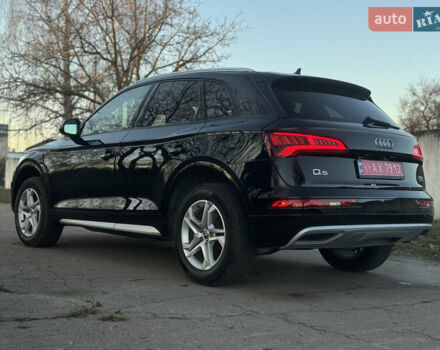 Чорний Ауді Ку 5, об'ємом двигуна 2 л та пробігом 88 тис. км за 22750 $, фото 40 на Automoto.ua