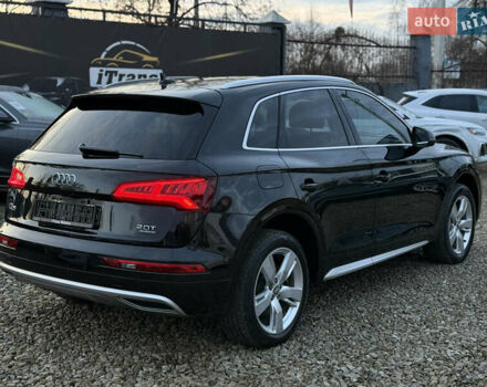 Черный Ауди Ку 5, объемом двигателя 1.98 л и пробегом 229 тыс. км за 17800 $, фото 3 на Automoto.ua