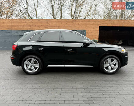 Черный Ауди Ку 5, объемом двигателя 1.98 л и пробегом 69 тыс. км за 30000 $, фото 3 на Automoto.ua