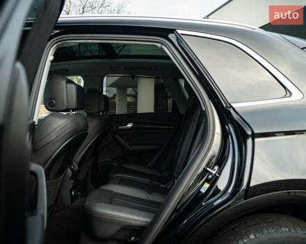 Черный Ауди Ку 5, объемом двигателя 1.98 л и пробегом 87 тыс. км за 28800 $, фото 12 на Automoto.ua