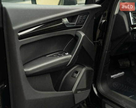 Черный Ауди Ку 5, объемом двигателя 1.98 л и пробегом 87 тыс. км за 28900 $, фото 51 на Automoto.ua