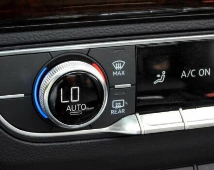 Чорний Ауді Ку 5, об'ємом двигуна 2 л та пробігом 42 тис. км за 14500 $, фото 10 на Automoto.ua