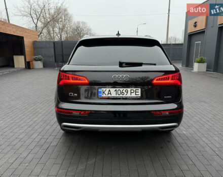 Черный Ауди Ку 5, объемом двигателя 1.98 л и пробегом 69 тыс. км за 30000 $, фото 5 на Automoto.ua