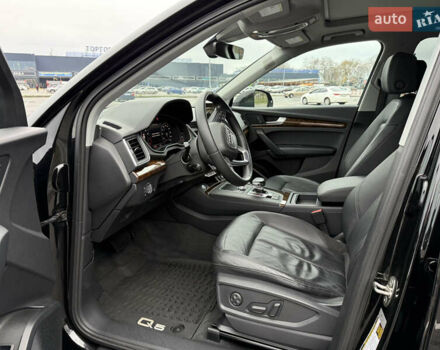 Черный Ауди Ку 5, объемом двигателя 1.98 л и пробегом 103 тыс. км за 27700 $, фото 9 на Automoto.ua