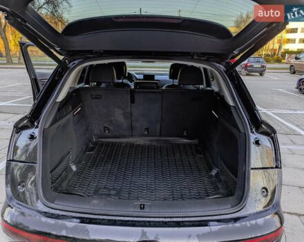 Черный Ауди Ку 5, объемом двигателя 1.98 л и пробегом 207 тыс. км за 25000 $, фото 14 на Automoto.ua