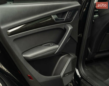 Черный Ауди Ку 5, объемом двигателя 1.98 л и пробегом 87 тыс. км за 28900 $, фото 53 на Automoto.ua