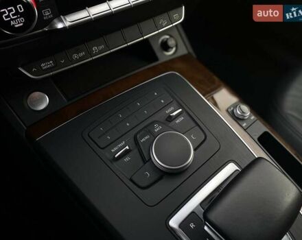 Чорний Ауді Ку 5, об'ємом двигуна 2 л та пробігом 148 тис. км за 23990 $, фото 45 на Automoto.ua