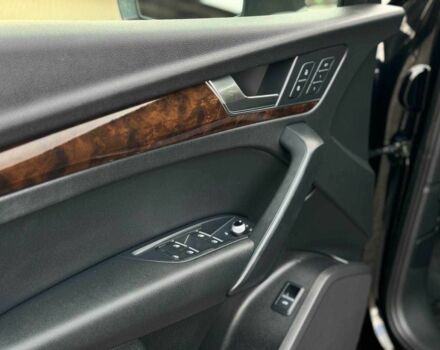 Чорний Ауді Ку 5, об'ємом двигуна 2 л та пробігом 71 тис. км за 29900 $, фото 12 на Automoto.ua