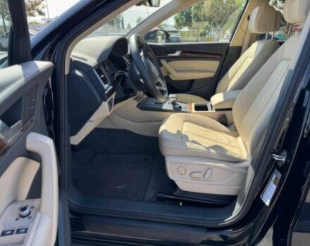 Черный Ауди Ку 5, объемом двигателя 2 л и пробегом 49 тыс. км за 15000 $, фото 9 на Automoto.ua