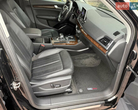 Черный Ауди Ку 5, объемом двигателя 2 л и пробегом 143 тыс. км за 25300 $, фото 67 на Automoto.ua