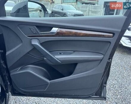 Черный Ауди Ку 5, объемом двигателя 1.98 л и пробегом 86 тыс. км за 28900 $, фото 45 на Automoto.ua