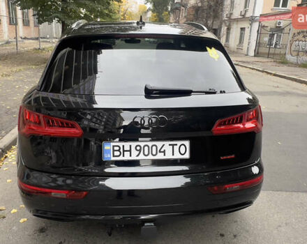 Черный Ауди Ку 5, объемом двигателя 1.98 л и пробегом 81 тыс. км за 28000 $, фото 2 на Automoto.ua
