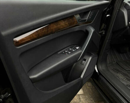 Черный Ауди Ку 5, объемом двигателя 1.98 л и пробегом 100 тыс. км за 25000 $, фото 24 на Automoto.ua