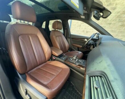 Чорний Ауді Ку 5, об'ємом двигуна 2 л та пробігом 38 тис. км за 15000 $, фото 7 на Automoto.ua