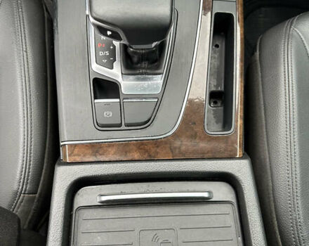 Черный Ауди Ку 5, объемом двигателя 2 л и пробегом 200 тыс. км за 19200 $, фото 16 на Automoto.ua