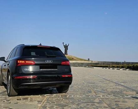 Черный Ауди Ку 5, объемом двигателя 1.98 л и пробегом 75 тыс. км за 32000 $, фото 5 на Automoto.ua