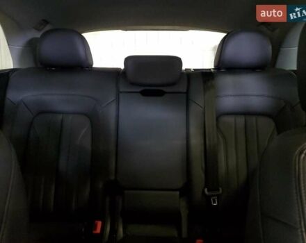 Чорний Ауді Ку 5, об'ємом двигуна 1.98 л та пробігом 128 тис. км за 8000 $, фото 9 на Automoto.ua