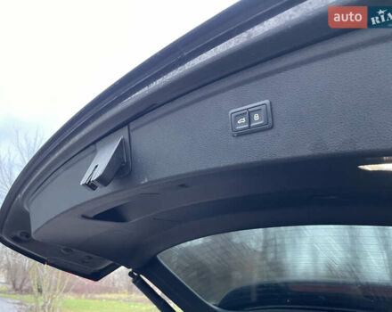 Чорний Ауді Ку 5, об'ємом двигуна 2 л та пробігом 154 тис. км за 17500 $, фото 13 на Automoto.ua