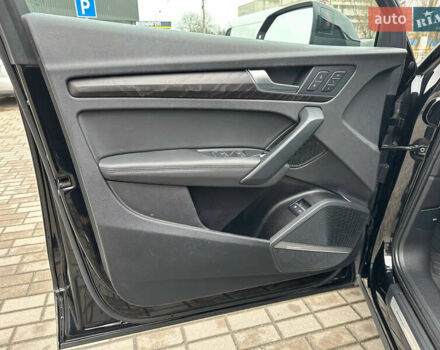 Черный Ауди Ку 5, объемом двигателя 1.98 л и пробегом 96 тыс. км за 33900 $, фото 12 на Automoto.ua