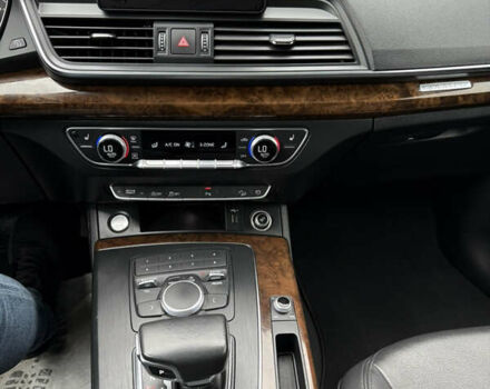 Чорний Ауді Ку 5, об'ємом двигуна 2 л та пробігом 168 тис. км за 23900 $, фото 40 на Automoto.ua