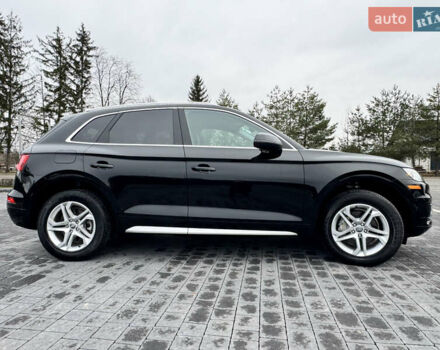 Черный Ауди Ку 5, объемом двигателя 0 л и пробегом 180 тыс. км за 20300 $, фото 26 на Automoto.ua