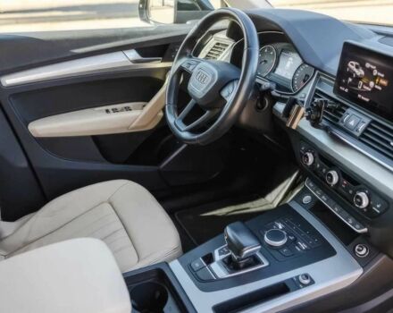 Чорний Ауді Ку 5, об'ємом двигуна 2 л та пробігом 33 тис. км за 24000 $, фото 12 на Automoto.ua
