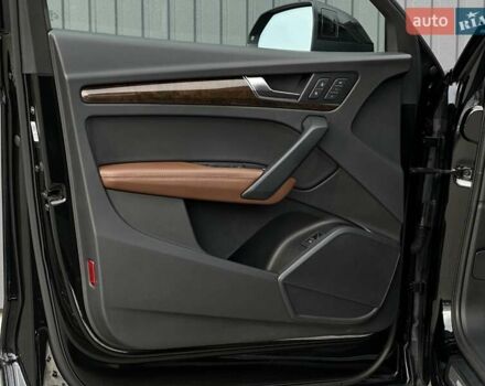 Черный Ауди Ку 5, объемом двигателя 1.98 л и пробегом 200 тыс. км за 25900 $, фото 25 на Automoto.ua