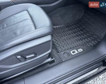 Черный Ауди Ку 5, объемом двигателя 1.98 л и пробегом 86 тыс. км за 28900 $, фото 52 на Automoto.ua