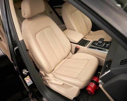 Черный Ауди Ку 5, объемом двигателя 2 л и пробегом 50 тыс. км за 25000 $, фото 16 на Automoto.ua