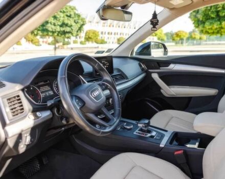 Чорний Ауді Ку 5, об'ємом двигуна 2 л та пробігом 33 тис. км за 24000 $, фото 10 на Automoto.ua