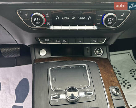 Чорний Ауді Ку 5, об'ємом двигуна 1.98 л та пробігом 87 тис. км за 26900 $, фото 68 на Automoto.ua